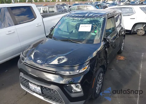 2021 Kia Soul Lx z USA, uszkodzony, nr VIN KNDJ23AU7M7147852